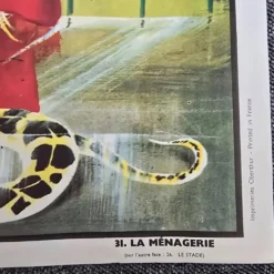 Affiche scolaire ancienne Ogé-Hachette Le Stade & La Ménagerie – Années 60