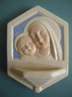 ancien bénitier Desvres Fourmaintraux earthenware holy water font
