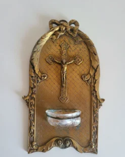 Ancien Bénitier Mural en Bronze Style Louis XVI Crucifix Croix