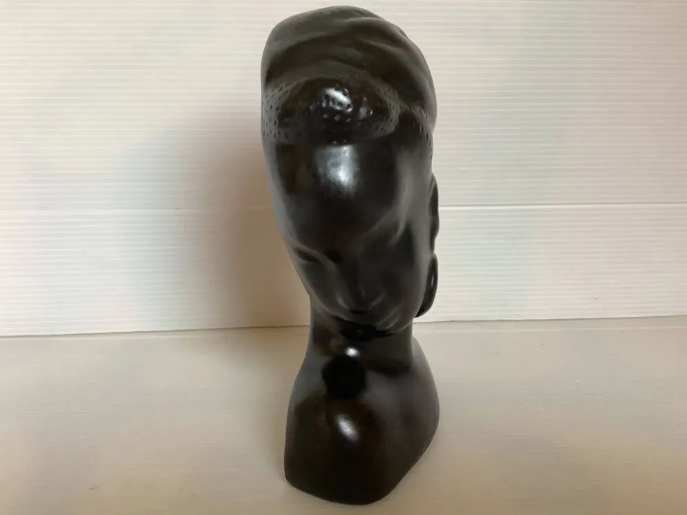 Ancien buste de femme africaine à poser ou à accrocher