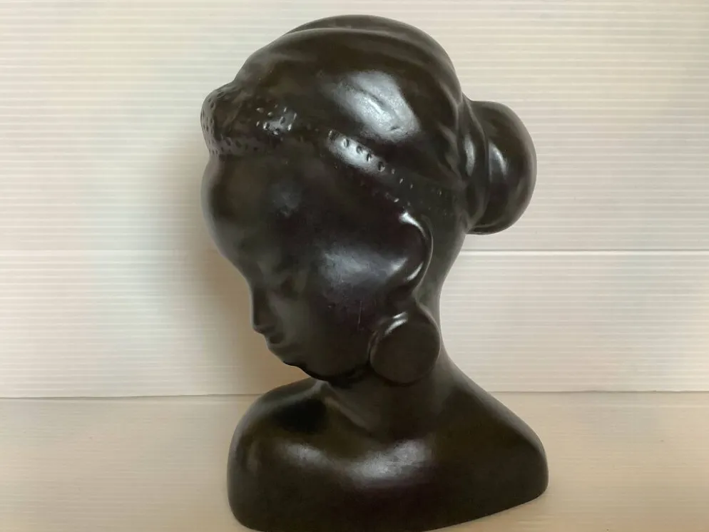 Ancien buste de femme africaine à poser ou à accrocher