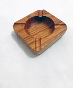 Ancien cendrier en bois d'olivier