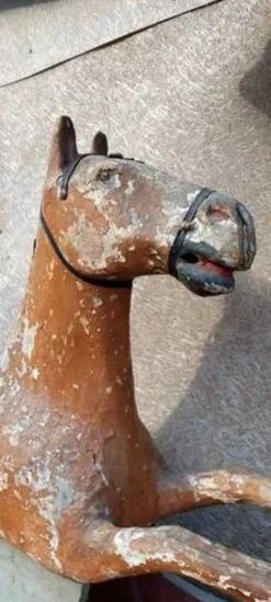 Ancien Cheval À Bascule XIXe Siècle En Bois Et Papier Mâché Peint