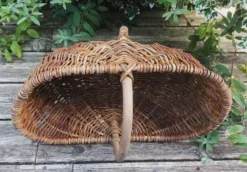 Ancien grand panier bourguignon en osier