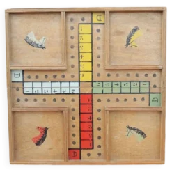 Ancien jeu des quatre chevaux en bois
