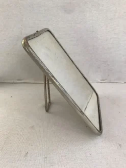 Ancien miroir barbier contour alu + trépied + fond marron décoration vintage