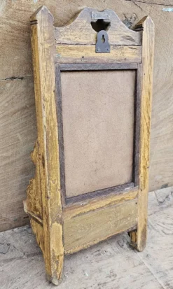 Ancien miroir de barbier en teck birman