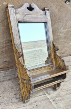 Ancien miroir de barbier en teck birman