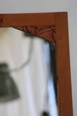 Ancien miroir en bois