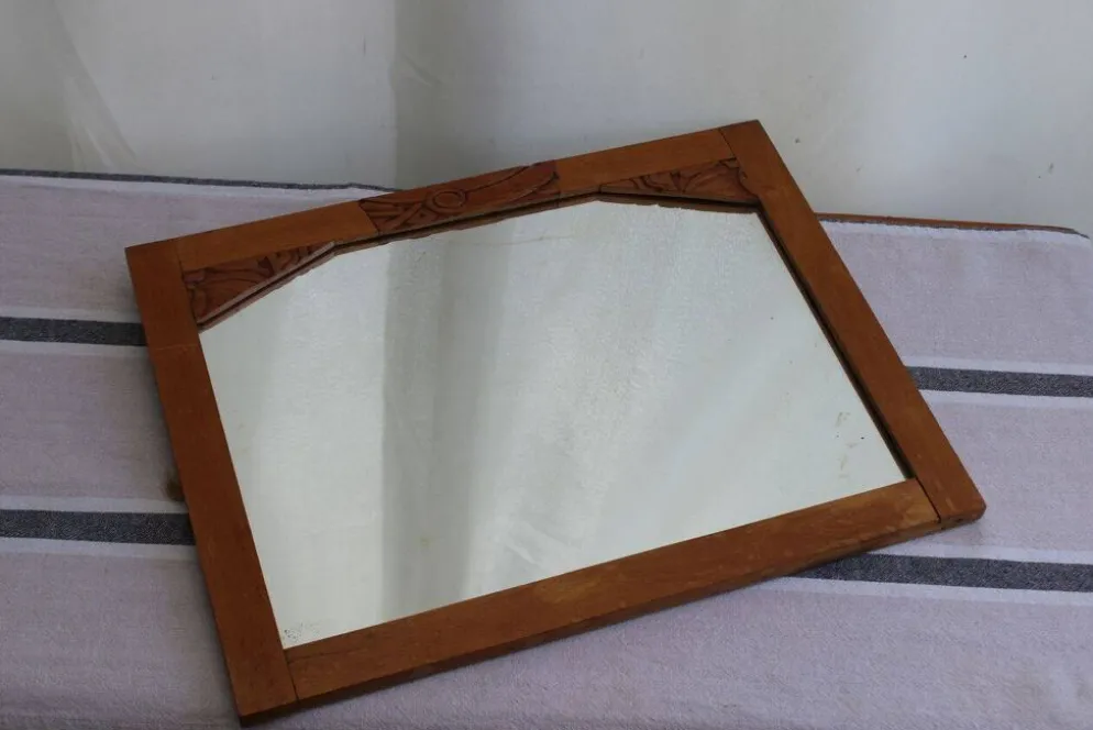 Ancien miroir en bois