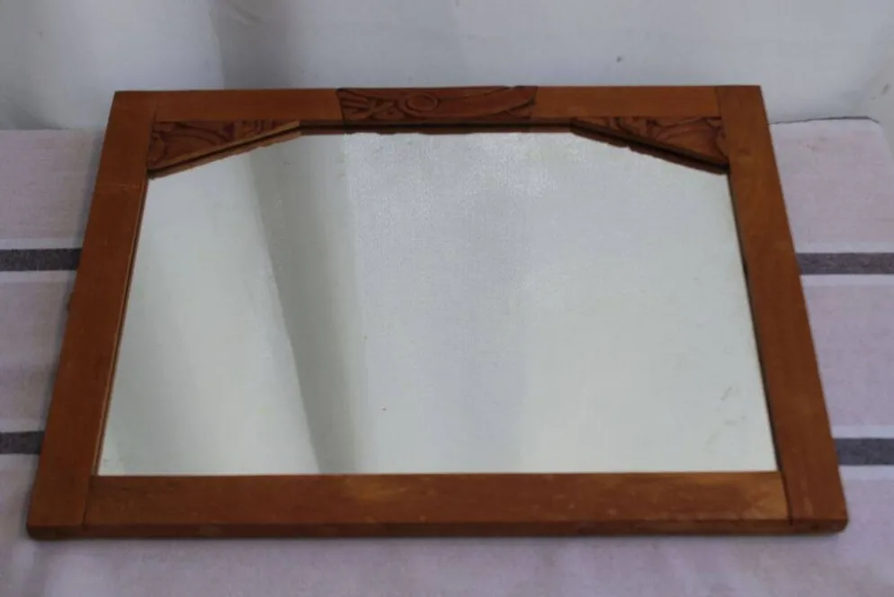Ancien miroir en bois