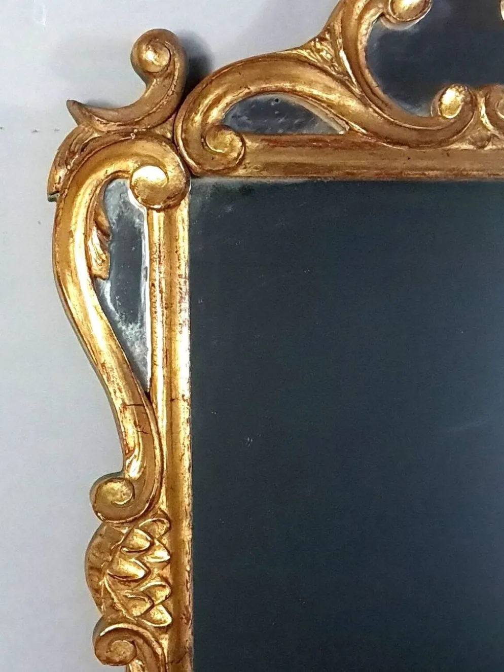 Ancien miroir à parcloses bois sculpté dorure à la feuille 53x37 cm SD207