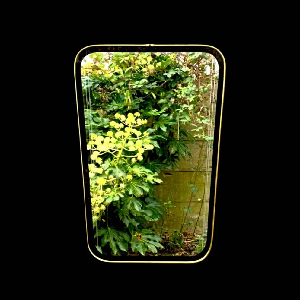 Ancien miroir rétroviseur - forme libre