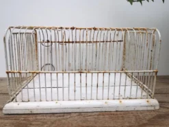 Ancienne cage à oiseaux