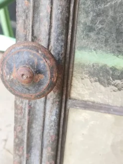 Ancienne fenêtre Vitrail