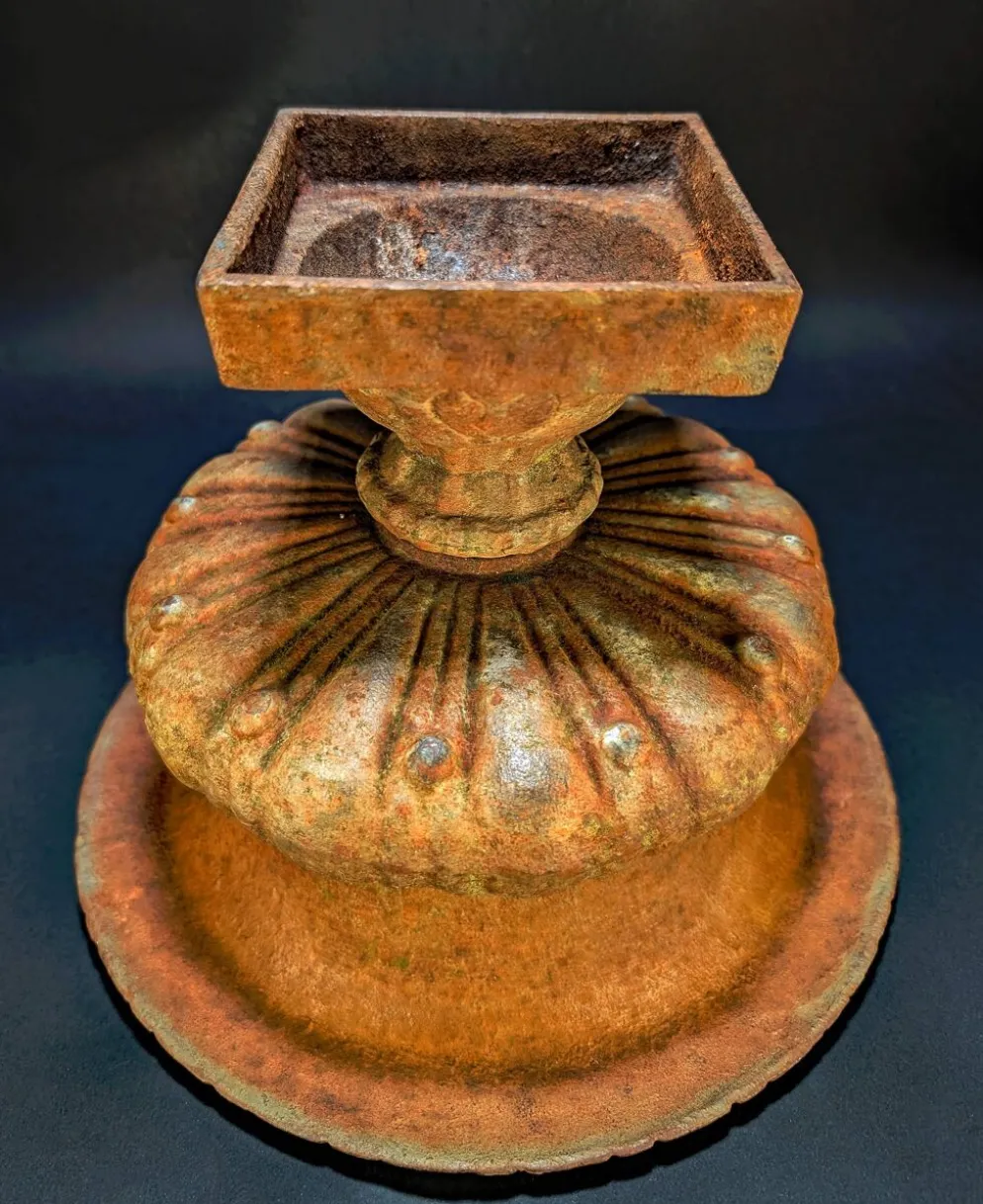 Ancienne Jardinière en Fonte – Vasque Médicis sur pied – 27 cm – 5,5 kg