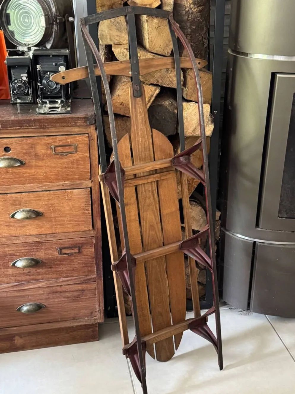 Ancienne luge américaine en bois vintage