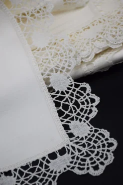 Ancienne nappe petit format XIXe