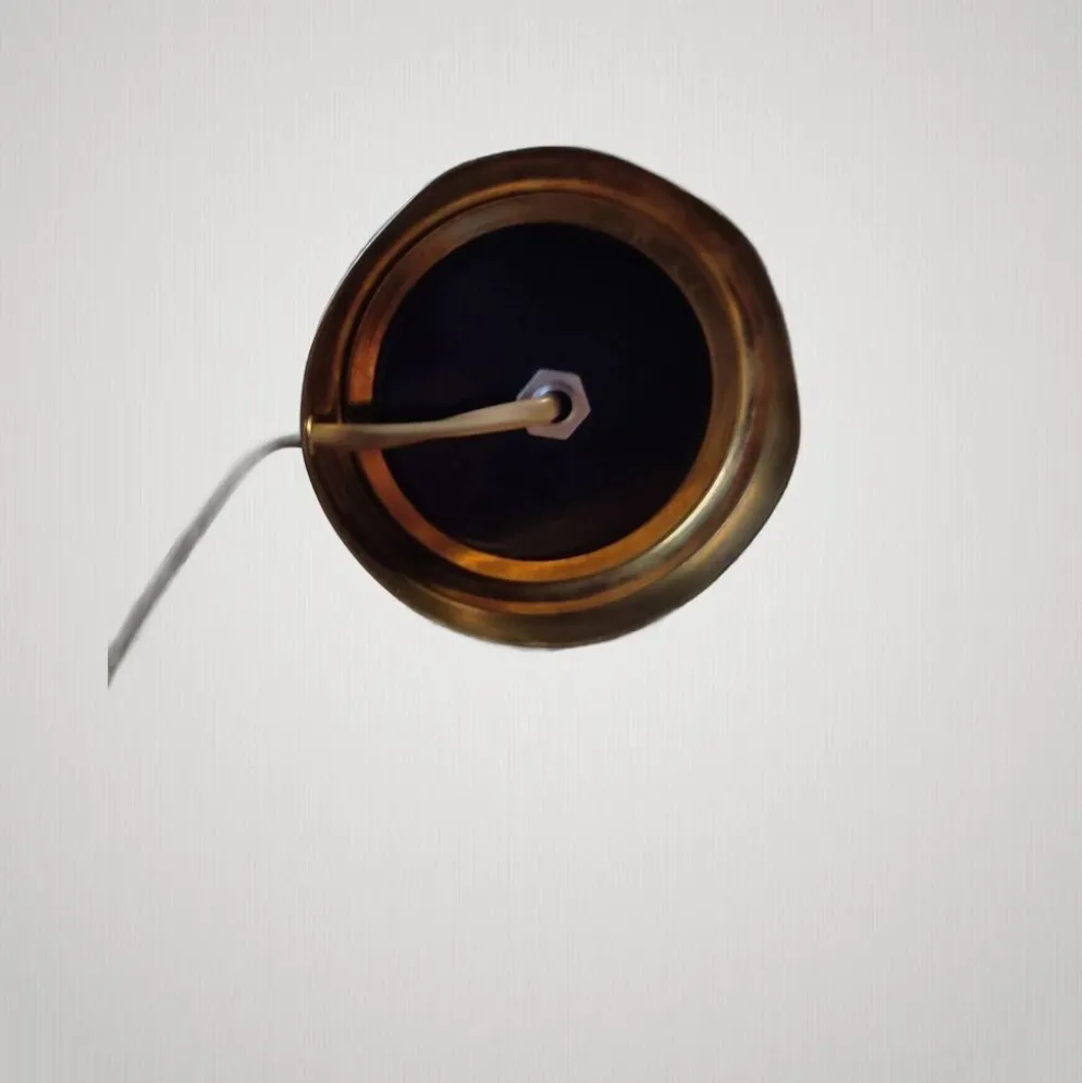 Ancienne petite lampe oeuf métal crème/métal doré goût maison charles annee