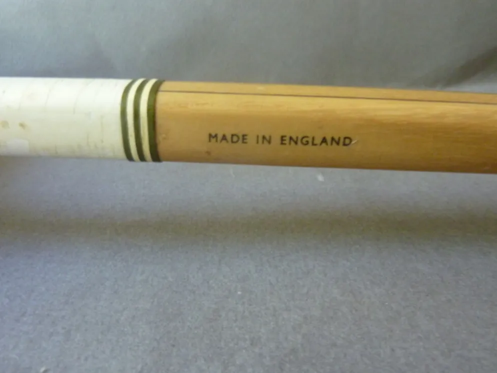Ancienne raquette Dunlop avec son cadre en bois