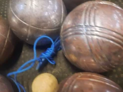 6 anciennes boules de petanque