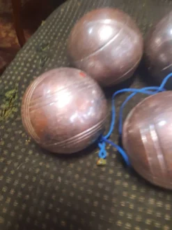 6 anciennes boules de petanque