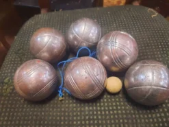 6 anciennes boules de petanque