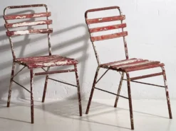 Anciennes chaises de terrasse rouges et blanches (vers 1920). Ensemble de 4 pièces
