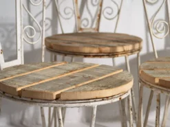 Anciennes chaises d’extérieur blanches (vers 1920). Ensemble de 4 pièces
