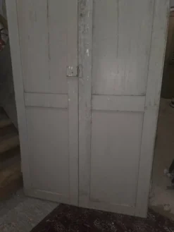 Anciennes portes double en sapin