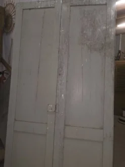 Anciennes portes double en sapin