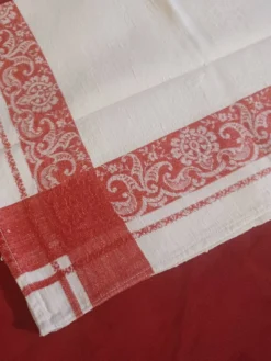 2 anciennes serviettes de table damassées rouges et blanches