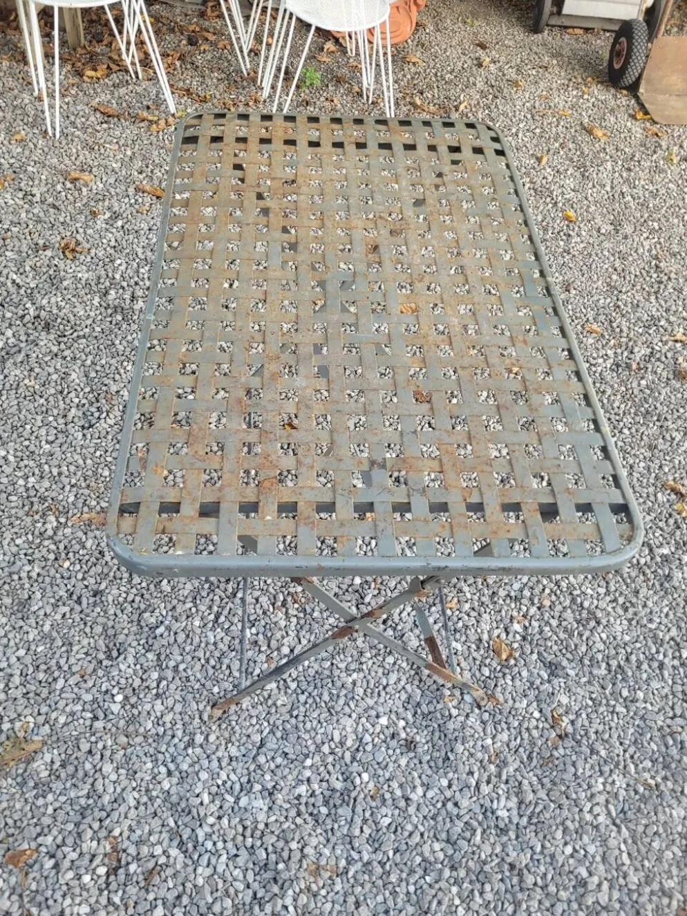 Ancienne table de jardin pliante