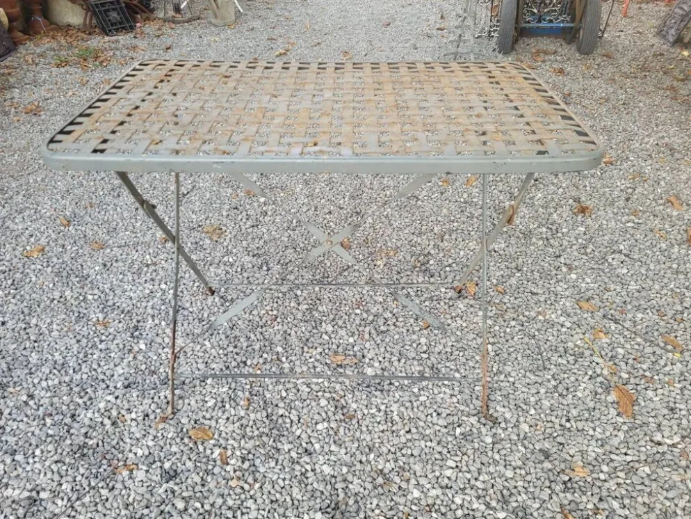 Ancienne table de jardin pliante