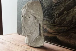 Ancienne tête de Christ de Vézelay en pierre reconstituée