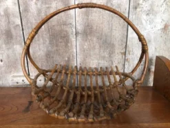 Ancien panier rotin cueillette jardin bois vintage