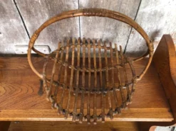 Ancien panier rotin cueillette jardin bois vintage