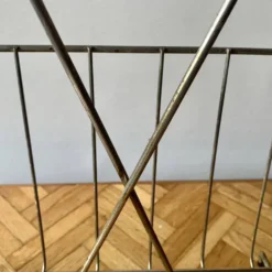 Ancien porte-revue métallique - 1950
