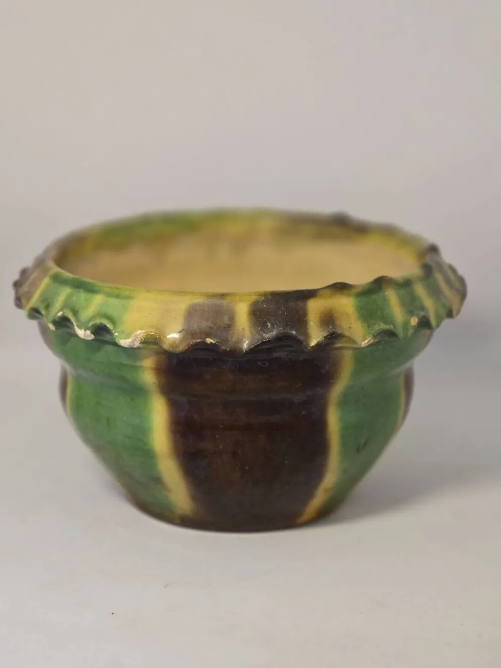 Ancien Pot de fleur jardinière cache pot terre cuite vernissée