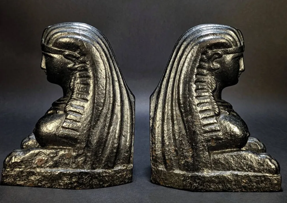 Anciens chenets orientalistes – figures assyriennes, XVIIIème s.
