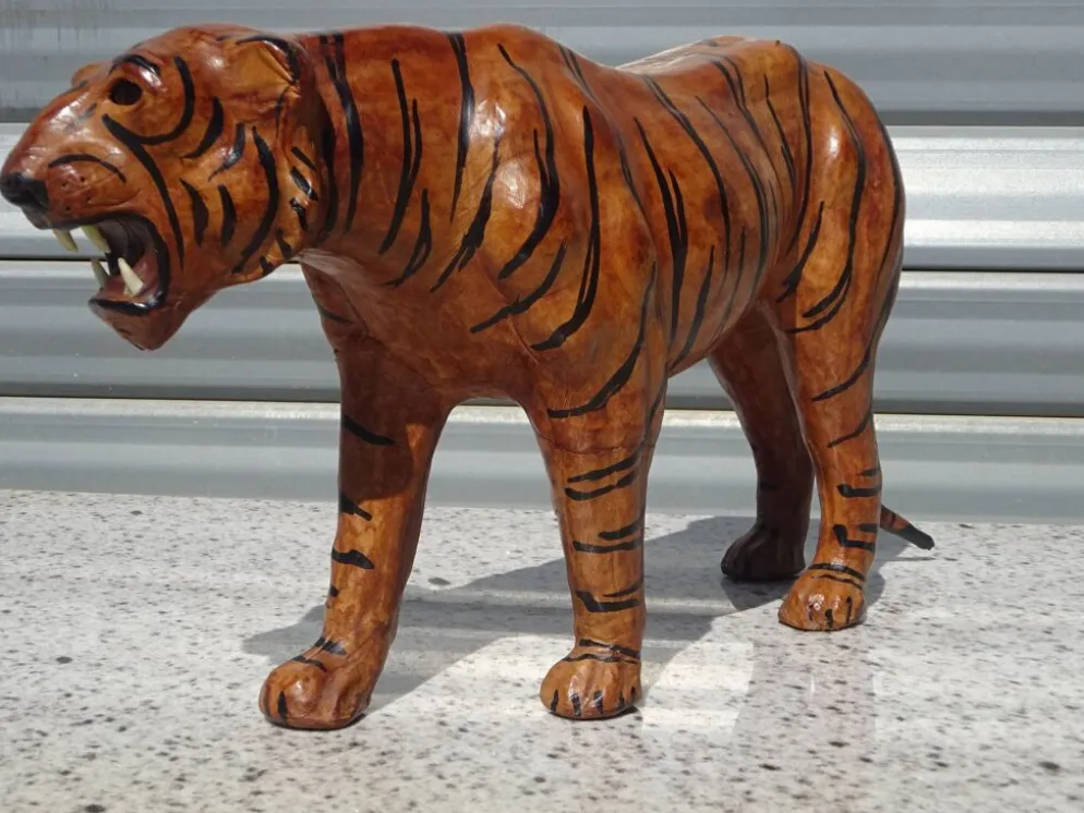 Animal en cuir véritable, tigre de 58 cm