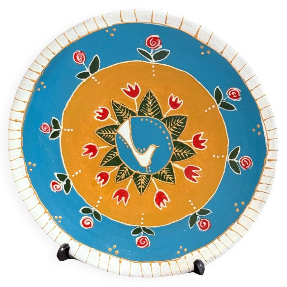 Assiette décorative en céramique peinte à la main avec un design folklorique de colombe et de fleurs