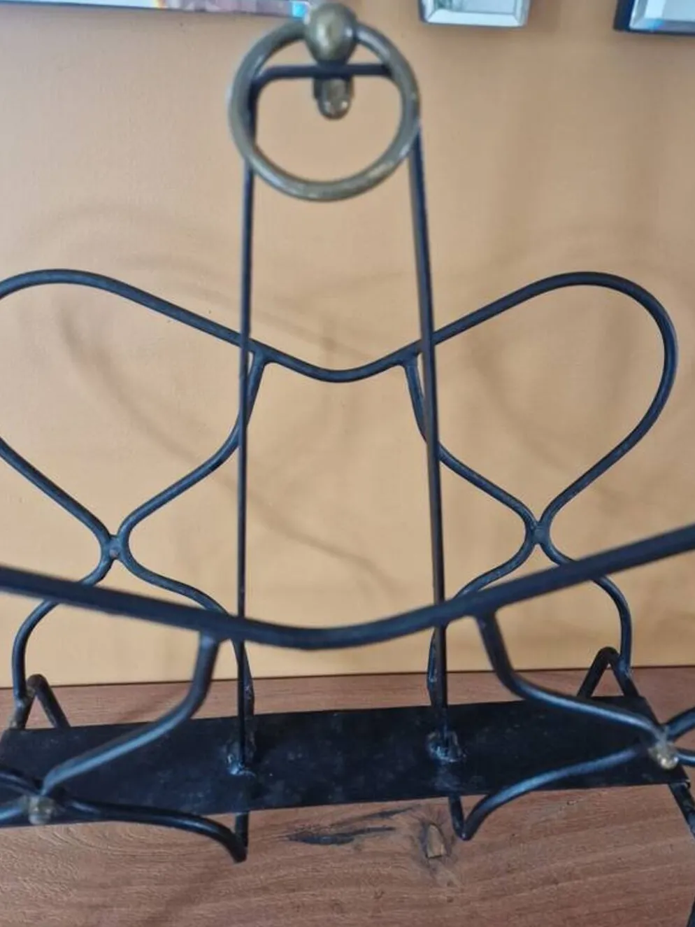 Attribué à Jacques Adnet (1900-1984) - Porte revue en métal laqué noir