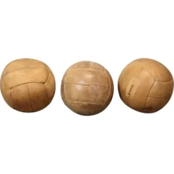 Ballon médicinal vintage en cuir marron, Tchécoslovaquie années 1930