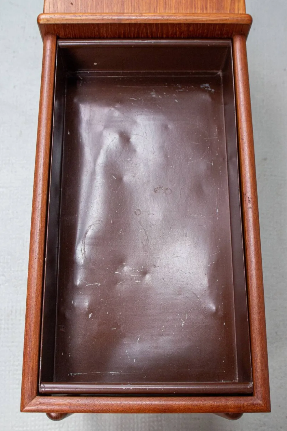 Banc coffre de rangement danois en teck par Arne Wahl Iversen, années 60