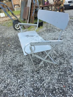Banc de jardin ancien en fer forgé massif