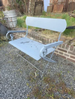 Banc de jardin ancien en fer forgé massif
