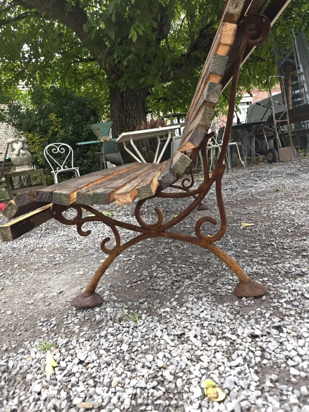 Banc de jardin en fonte avec lattes en bois