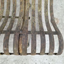 Banc de jardin en fonte fin 19ème à lames renversées