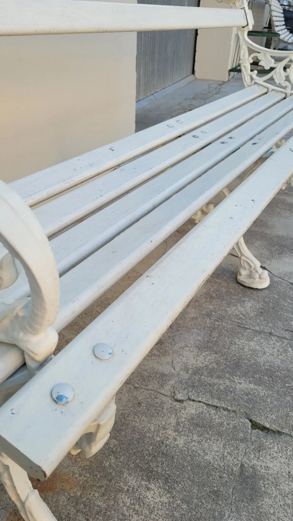 Banc de jardin signé Godin en fonte de maison bourgeoise